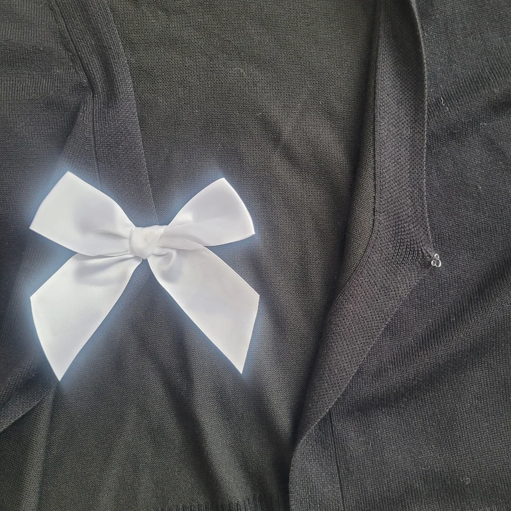Chic Black V-Neck Cardigan with White Bow Size L
